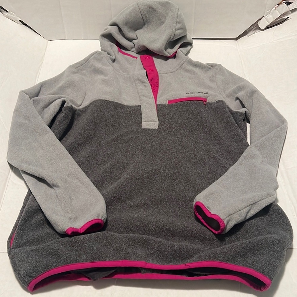 Columbia Women's Two-Tone Gray Fleece Hoodie with Pink Trim